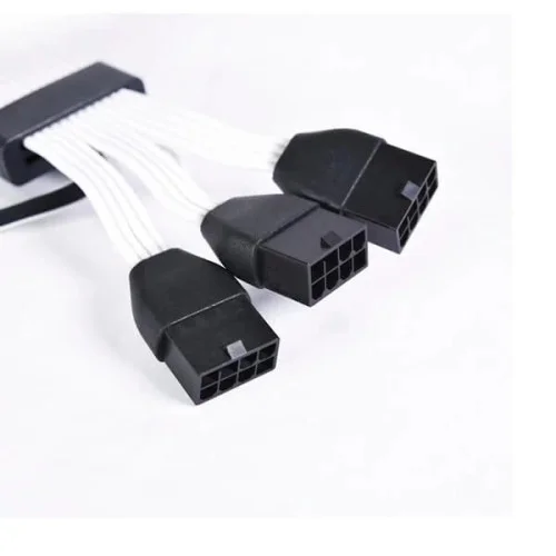 Lian Li Strimer Plus V2 12VHPWR to 3X8 Pin Extension Cable-8 Guide light Lian Li Strimer Plus V2 12VHPWR to 3X8 Pin Extension Cable-8 Guide light